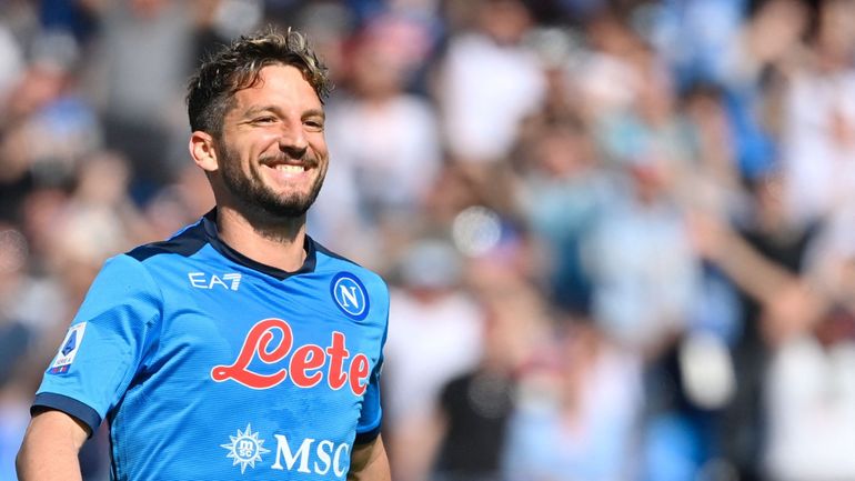 Dries Mertens, légende de Naples, réagit au sacre des Partenopei : "Je suis si fier"