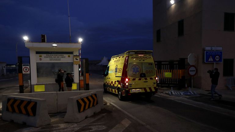 Espagne: la police et les secours en mer ont secouru 14 personnes, toutes en vie