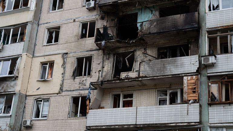Guerre en Ukraine : une nouvelle attaque massive sur l'Ukraine fait au moins douze morts, avant un dernier échange de prisonniers