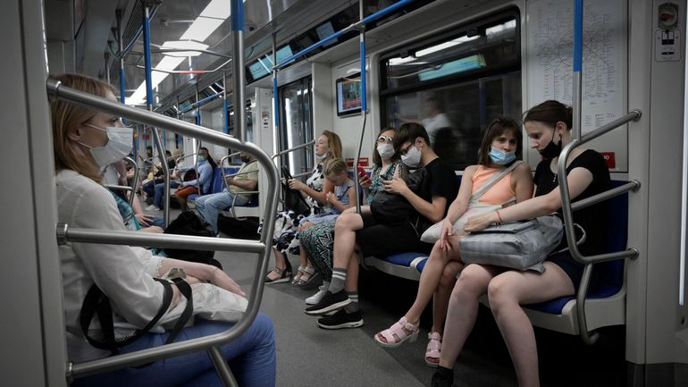 Coronavirus: Moscou rongée par le variant Delta, qui inquiète dans le monde entier