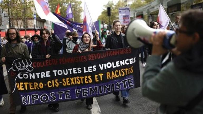 France : plus de 400 organisations et personnalités appellent à manifester contre les violences faites aux femmes