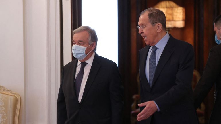 Guerre en Ukraine : en Russie, Guterres appelle Kiev et Moscou à oeuvrer avec l'ONU pour ouvrir des couloirs humanitaires