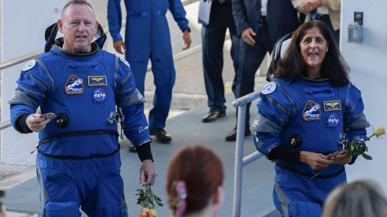 2 astronautes partis pour 8 jours et bloqués depuis 9 mois dans l'espace : comment manger, s'habiller et occuper son temps ?