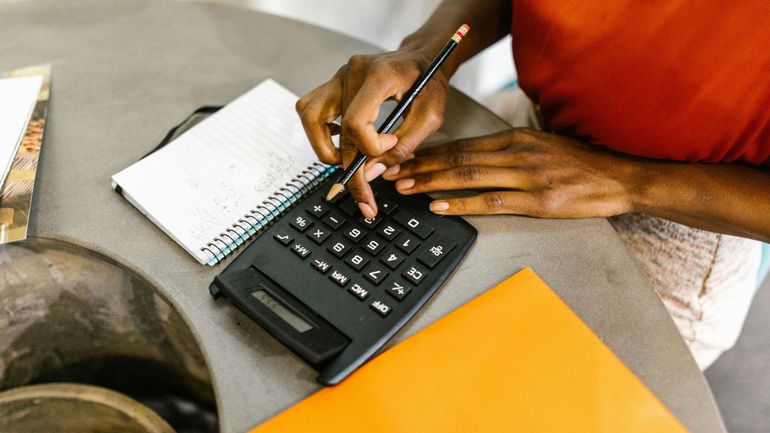 La comptabilité laisse place au tout numérique : les entreprises wallonnes en retard face à la législation Peppol