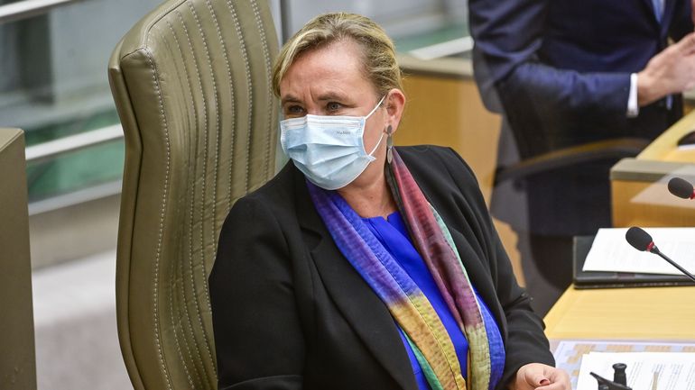 Coronavirus en Flandre : Liesbeth Homans, la présidente du Parlement flamand, testée positive