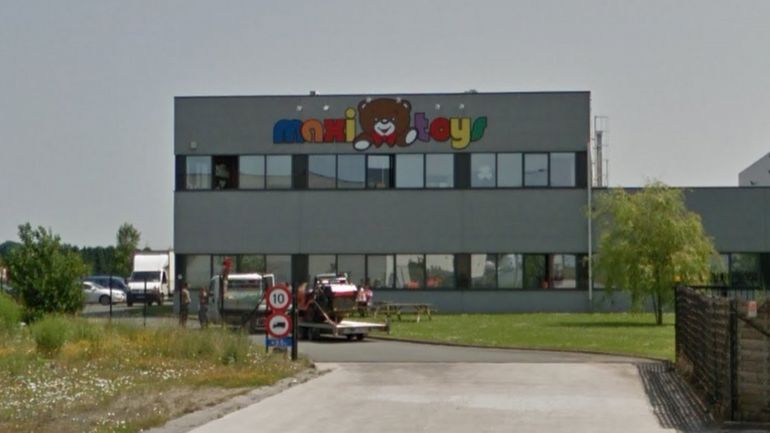 Licenciement collectif au centre logistique de Maxi Toys à Houdeng : 92 emplois menacés