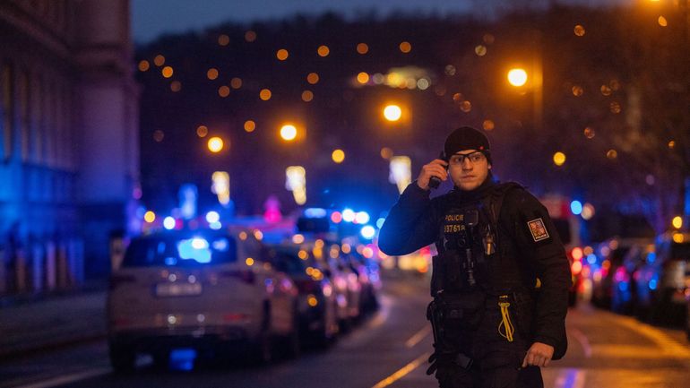 Une fusillade fait au moins 15 morts et des dizaines de blessés à Prague, l'assaillant a été 