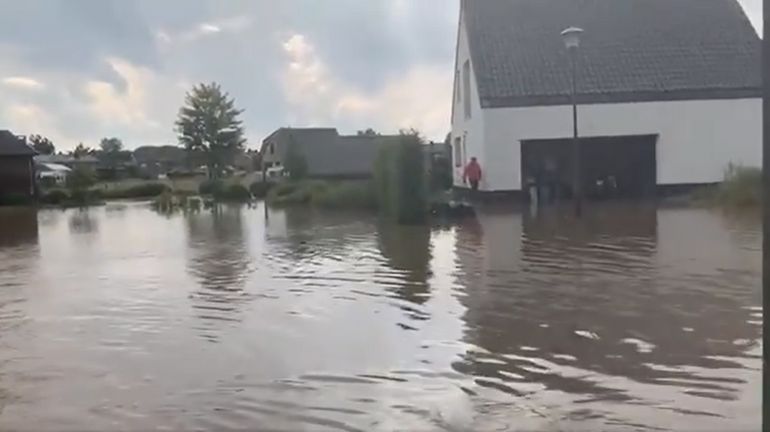 Inondations à Meise, au nord de Bruxelles : le plan catastrophe communal enclenché