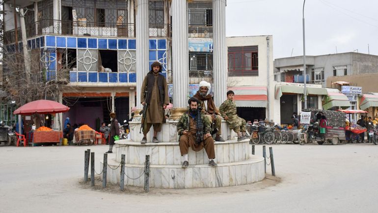 Des Américains sont emprisonnés en Afghanistan, confirment les Talibans