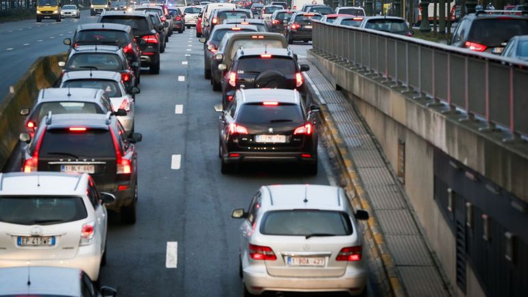 Deux accidents compliquaient la route vers Bruxelles depuis le Brabant wallon ce lundi matin