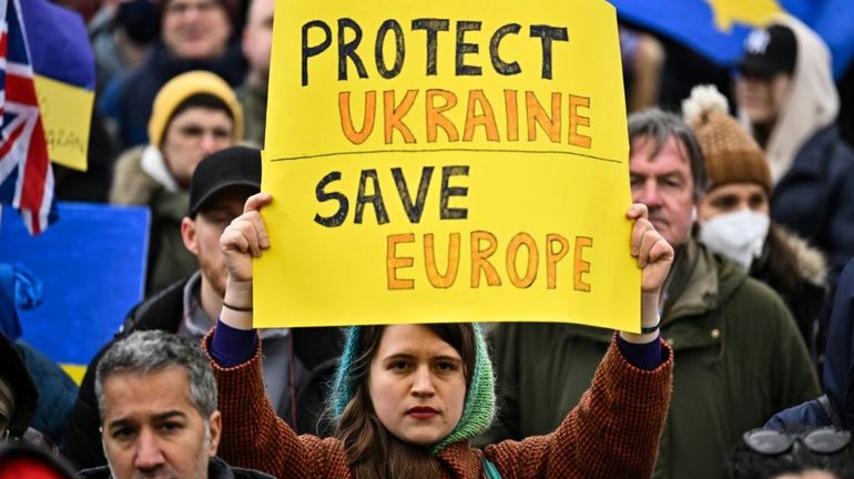 Guerre en Ukraine : nouvelles manifestations pour la paix dans plusieurs villes d'Europe