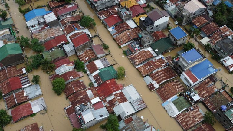 Tempête tropicale aux Philippines : le bilan grimpe à 141 morts