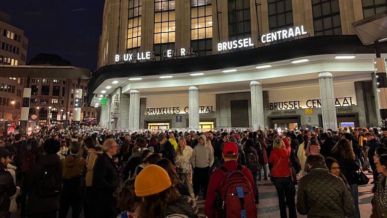La gare centrale partiellement évacuée à Bruxelles suite à un incendie : le trafic ferroviaire a repris sur une partie des voies