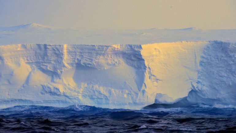 L’iceberg A23a est le plus grand du monde