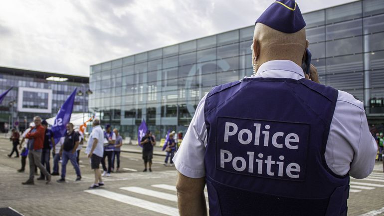 Tensions au sein de la police aéronautique : les partis francophones de la majorité dénoncent la réorganisation du travail