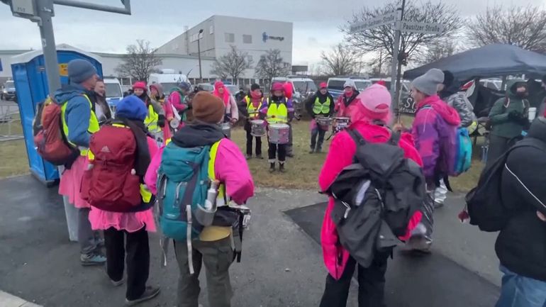 Allemagne : plusieurs milliers de manifestants protestent contre un congrès de l'AfD