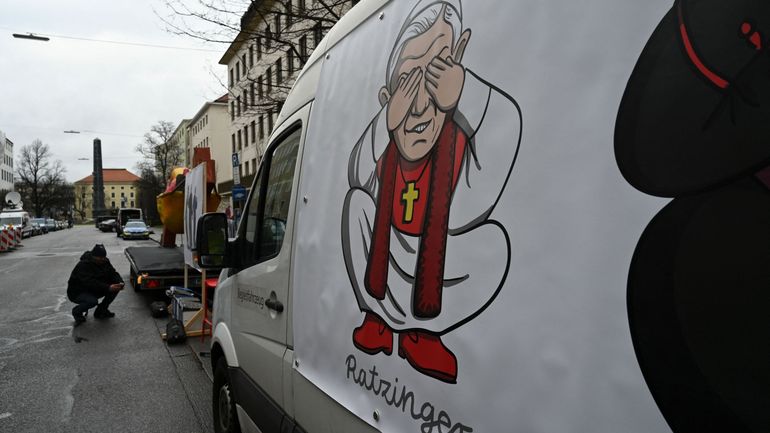 Pédophilie dans l'Eglise : Benoît XVI accusé d'inaction dans quatre cas survenus en Allemagne dans les années 80