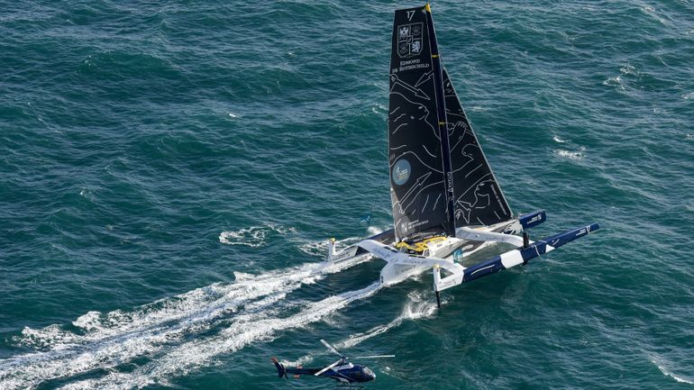 Charles Caudrelier remporte la Route du Rhum en battant le record de l'épreuve