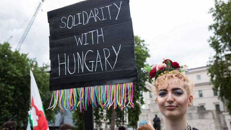 La Commission adresse deux avis motivés à la Hongrie pour des dispositions anti-LGBTIQ