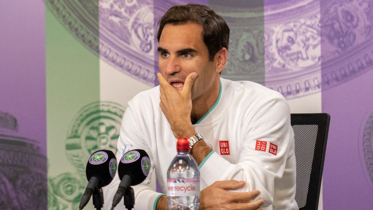 Tennis : "Je serais extrêmement surpris de pouvoir jouer Wimbledon" estime Roger Federer