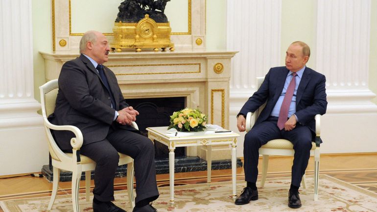 Pourparlers sur l'Ukraine : Poutine reçoit son homologue biélorusse Loukachenko pour parler coopération militaire