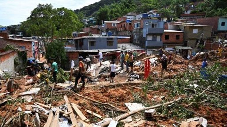 Intempéries au Brésil : Huit morts, dont quatre enfants, dans un glissement de terrain à Manaus