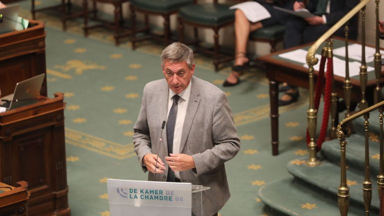 Pas de mesure transitoire pour les avantages fiscaux réduits ou supprimés cette année, confirme Jambon