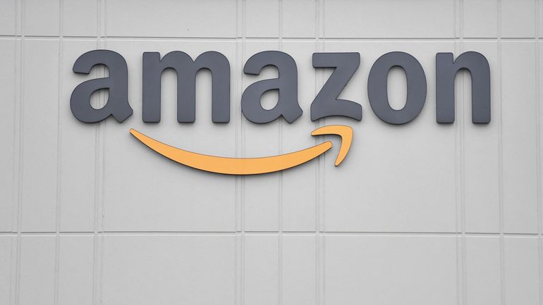 Amazon dépose une première plainte pénale en Europe contre des faux commentaires
