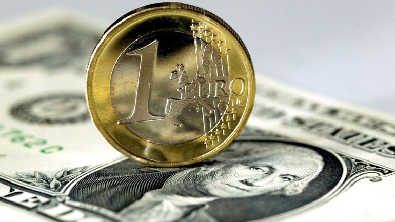 L'euro plonge sous 1,01 dollar, faut-il s'inquiéter de sa faiblesse ?