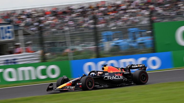 F1 Japon : un intraitable Max Verstappen signe la pole devant les McLaren à Suzuka