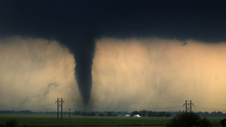 Etats-Unis : de puissantes tornades en Oklahoma, au Texas et en Arkansas