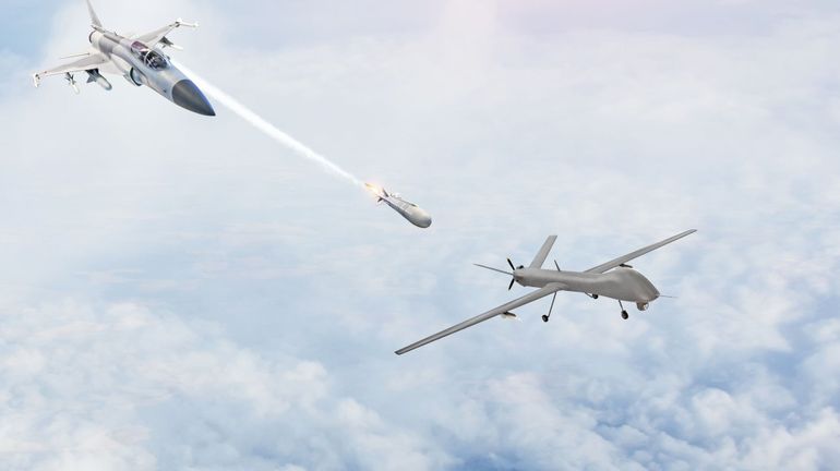 L'armée américaine a détruit 12 drones et 5 missiles tirés par les Houthis du Yémen en mer Rouge
