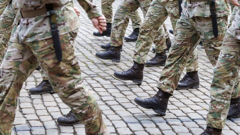 Le SLFP-Défense adresse une mise en demeure à l'État au sujet du salaire des militaires