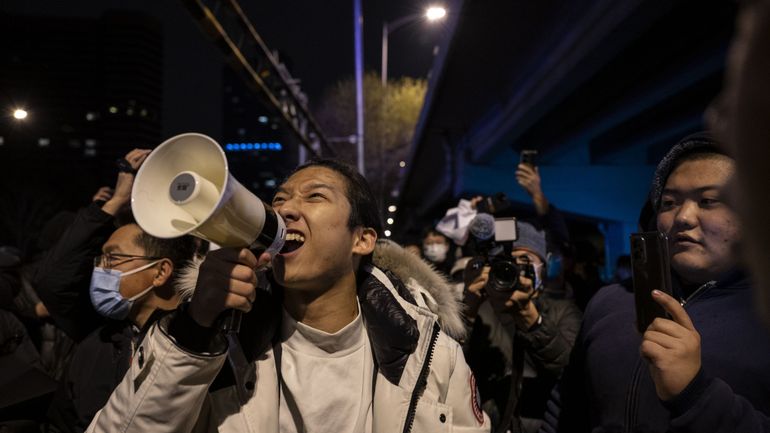 Chine : deux personnes arrêtées à Shanghai sur le lieu d'une manifestation