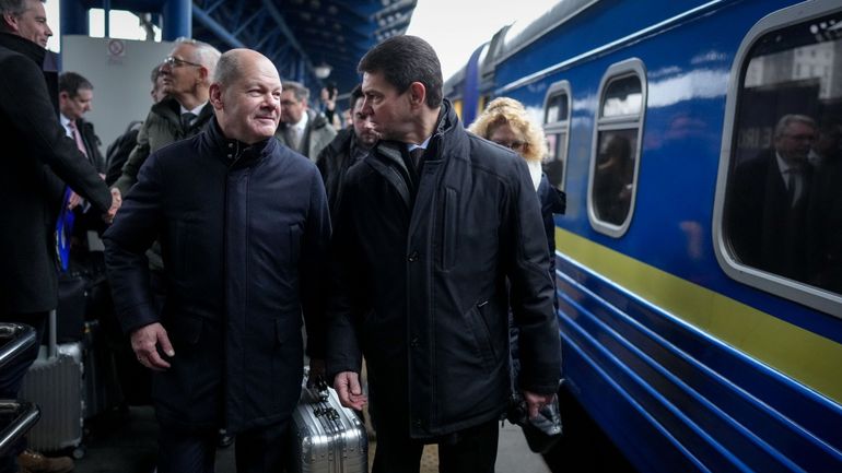 Guerre en Ukraine : le chancelier allemand Olaf Scholz annonce une nouvelle aide militaire de 650 millions d'euros