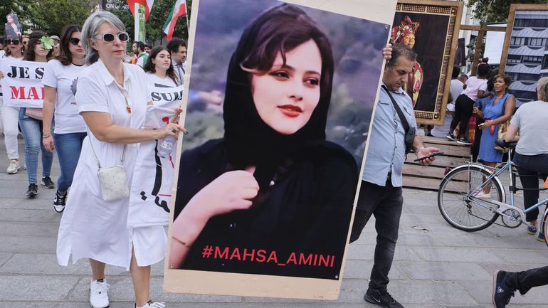Europe : le Prix Sakharov est décerné à Mahsa Amini et le mouvement des femmes en Iran