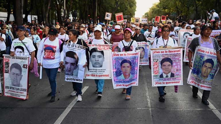 Mexique : des manifestants réclament justice neuf ans après la disparition de 43 étudiants
