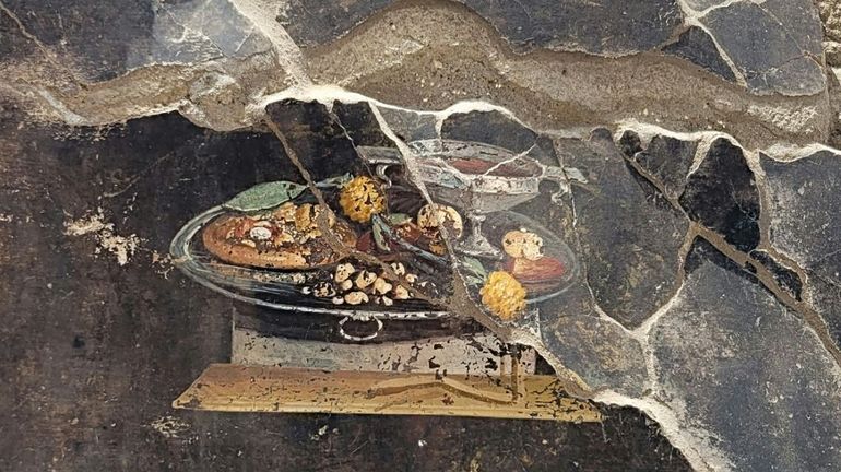 A Pompéi, cette fresque montre-t-elle la plus ancienne pizza d'Italie ?