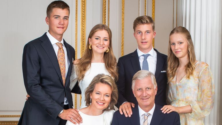 Monarchie : la famille royale dévoile sa traditionnelle photo de fin d'année