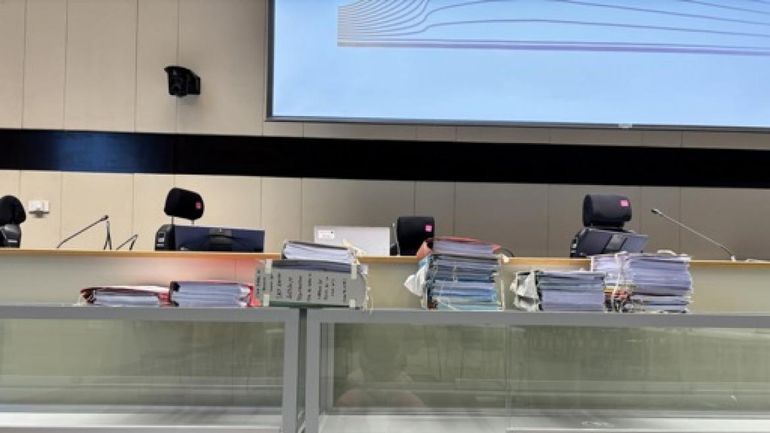Procès Encro : l'instruction d'audience a débuté, en point final du premier jour du procès en appel