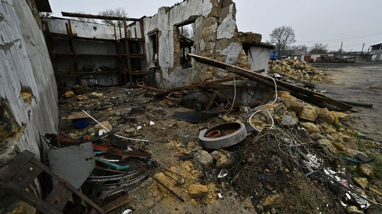 Guerre en Ukraine : ses stocks amenuisés, la Russie semble utiliser des bombes périmées (Pentagone)