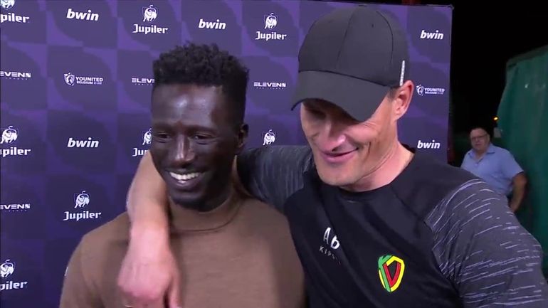 Moment de grande classe de Mbaye Leye à côté d’Alexander Blessin à l’interview : "je ne peux pas dire autre chose que hors-jeu sur cet angle"
