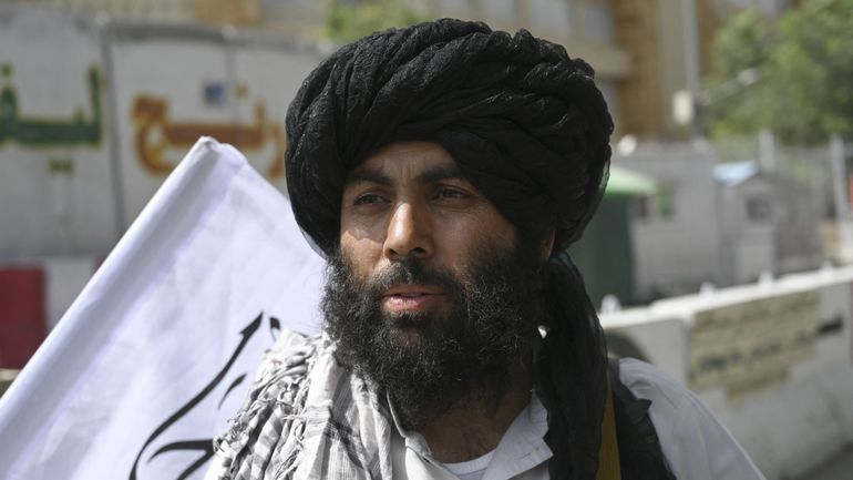 Les talibans, désormais au pouvoir en Afghanistan, s'évertuent à montrer qu'ils ont changé