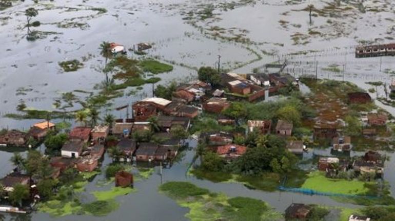Pluies torrentielles au Brésil : le bilan monte à 100 morts, selon les autorités