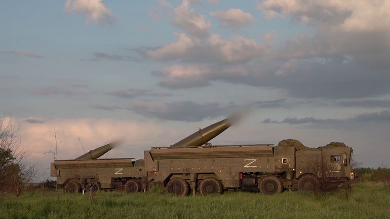 Guerre en Ukraine : la Russie lance près de l'Ukraine des exercices impliquant des armes nucléaires tactiques