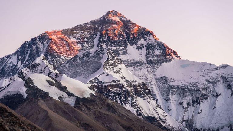 Décès d'un alpiniste népalais lors de l'ascension de l'Everest