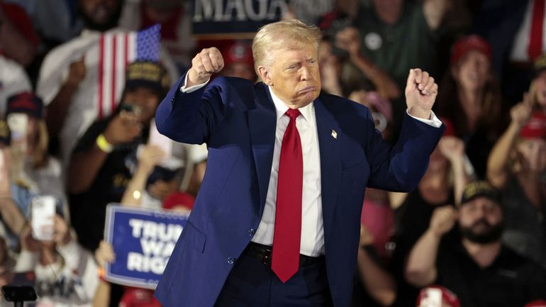 Les 100 jours de Donald Trump : la Maison Blanche annonce avoir déjà expulsé plus de 100.000 migrants, 