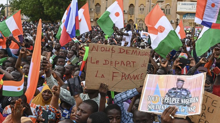 Niger : le régime militaire expulse l'ambassadeur de France