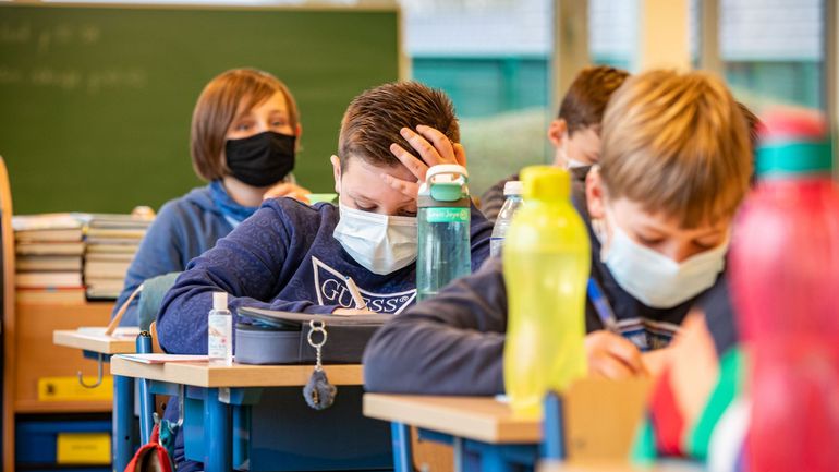 Covid-19 : les enfants ciblés par de nouvelles mesures dans les écoles pour freiner l'épidémie ? 