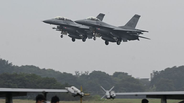 Taïwan cloue ses chasseurs F16 au sol après le crash de l'un d'entre eux